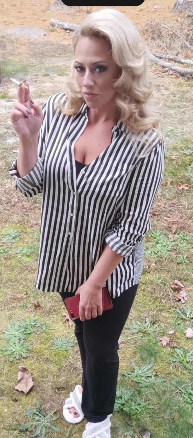 Sara image 21