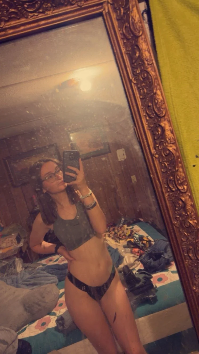 Tight Selfie Slut In Glasses image 2