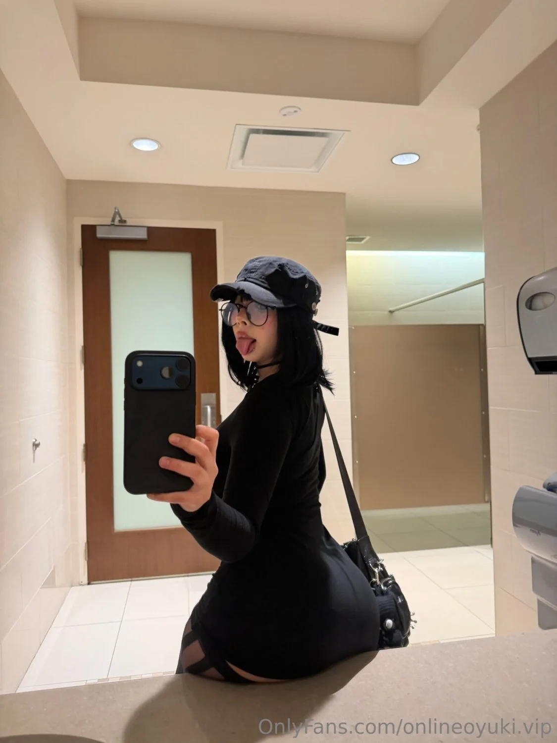Fatass Goth Fucked 1325!!!!! Asian ONLINEOYUKI Abg Baddie Bop Amateur Teen Blowjob Cheating Latina image 4