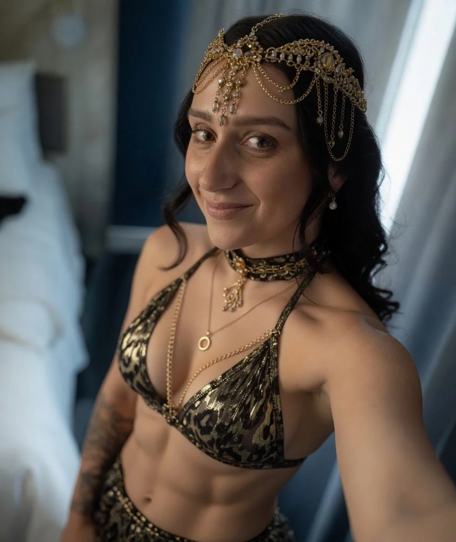 Sexy Milf irl image 10