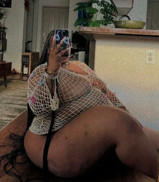 I left her pussy and ass hole full of cum and she keeps coming back for more💦😍💦😍 image 4