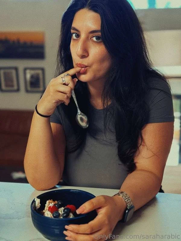 Arab beauty image 2