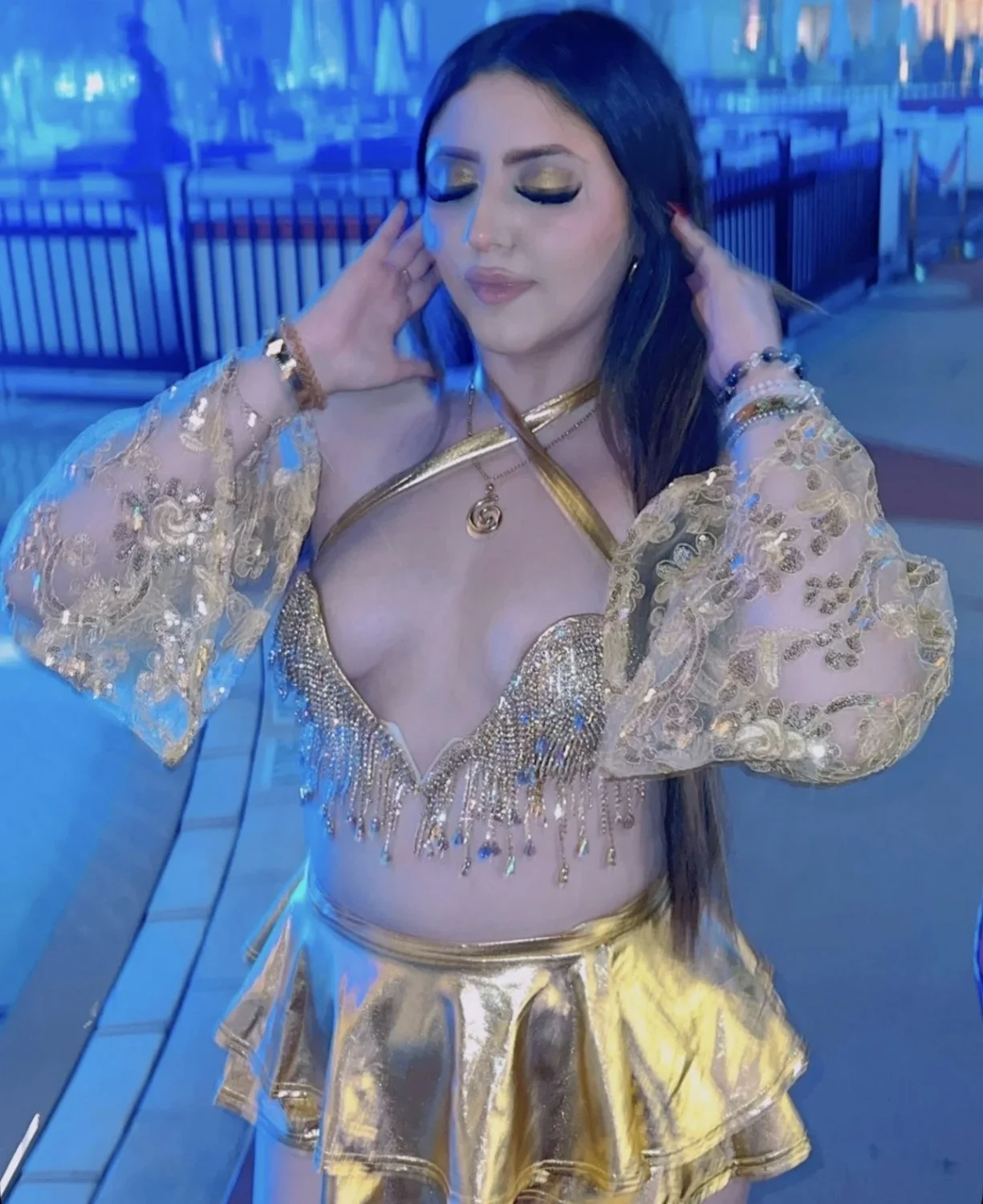 Sexy Latina mami slut showing off her body image 3