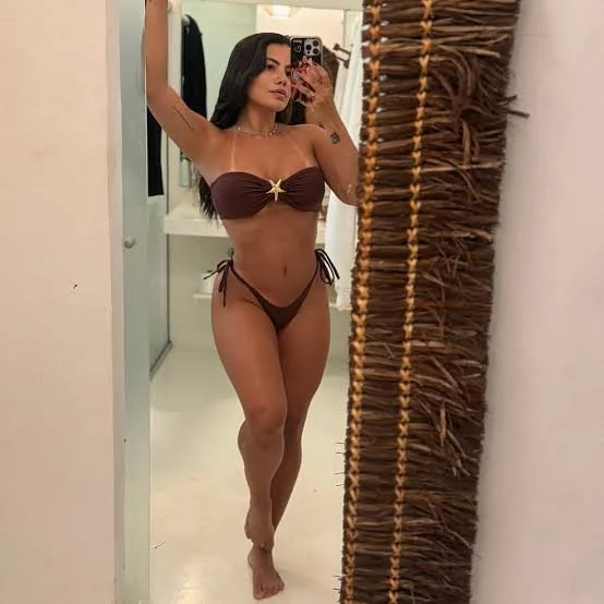 quem tiver tesão na Fernanda bande chama pv pra falar dessa puta safada main image