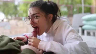 Little Slut Gives A Risky Blowjob In Public cover image