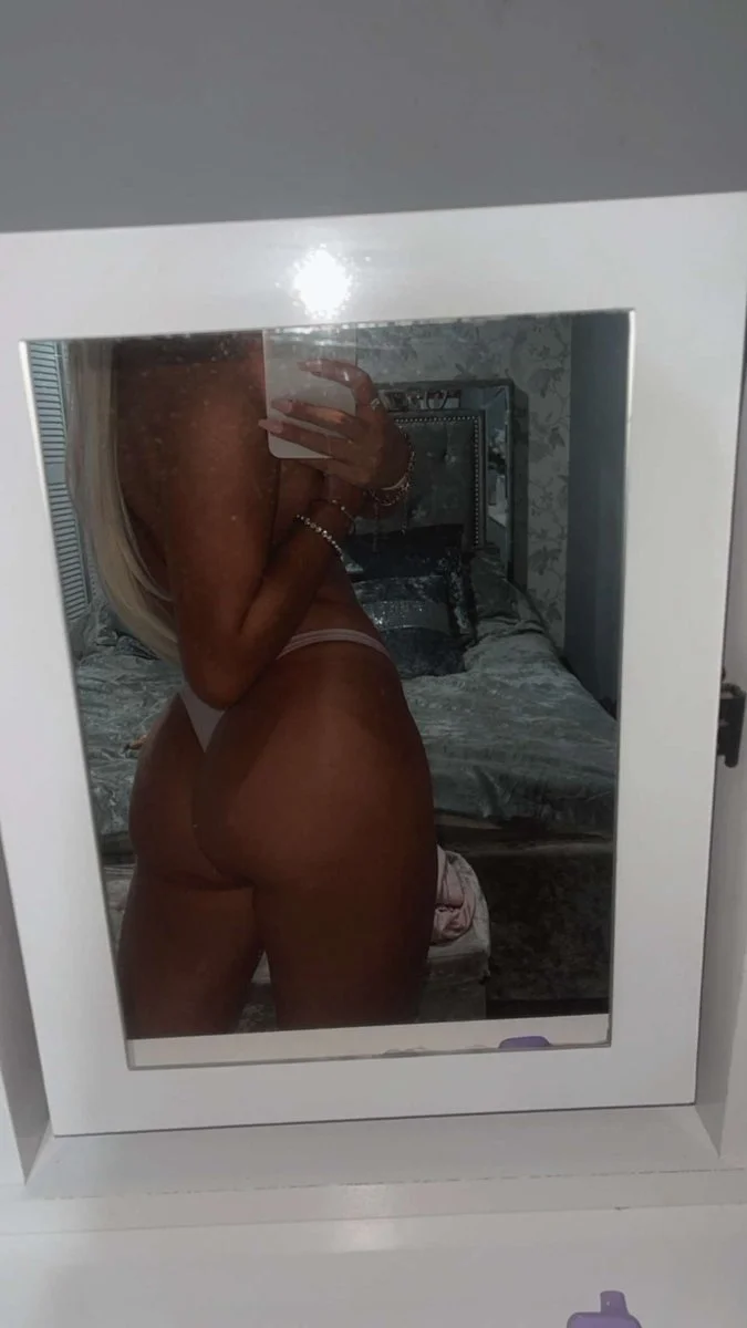 Guernsey chav slut Lilly image 7