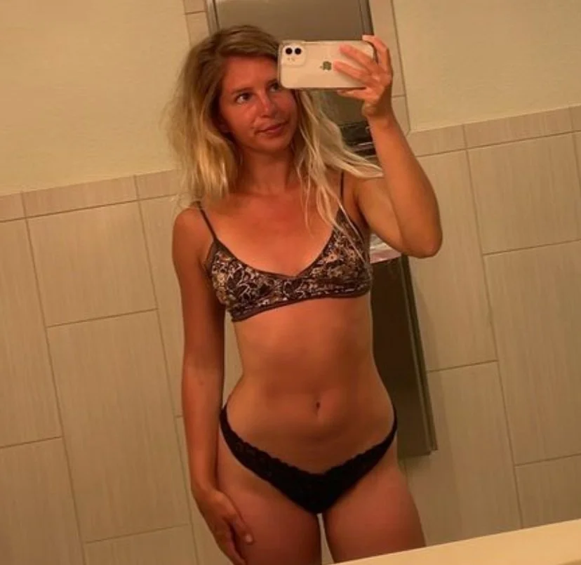 Beautiful blonde bitch giving blowjob image 4