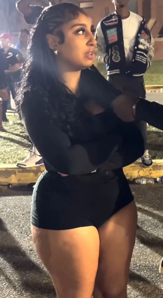 ThickThighsSavesLives 4real #12 WideHips Curvy w/ Attitude image 3