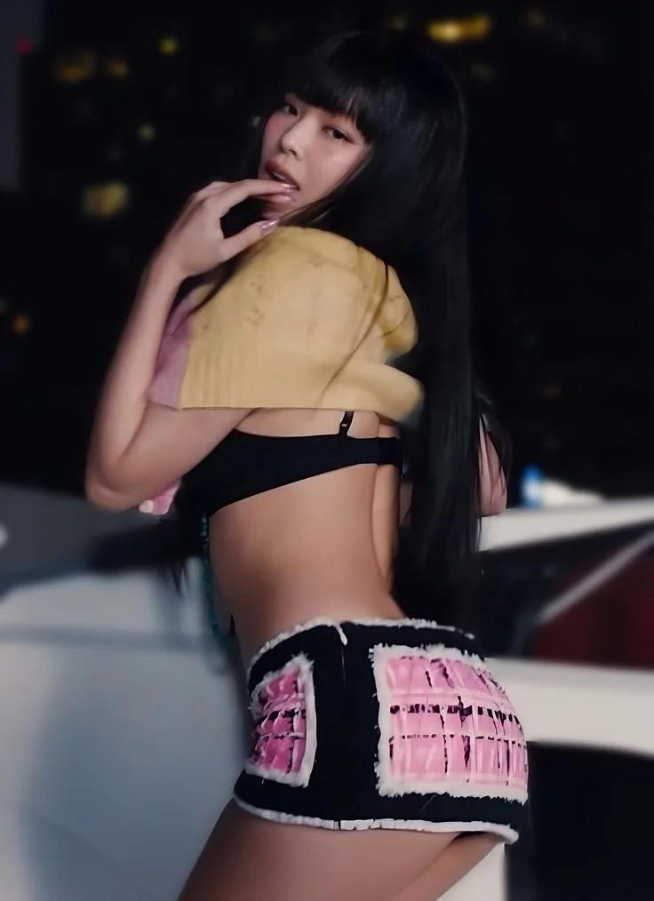 Jennie (Blackpink) Pictures 1 📷 image 5