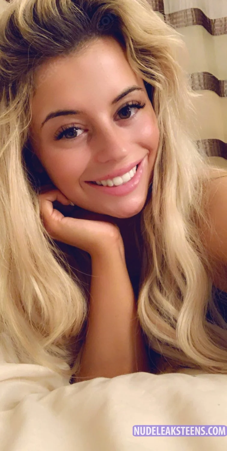 Mia Z. main image