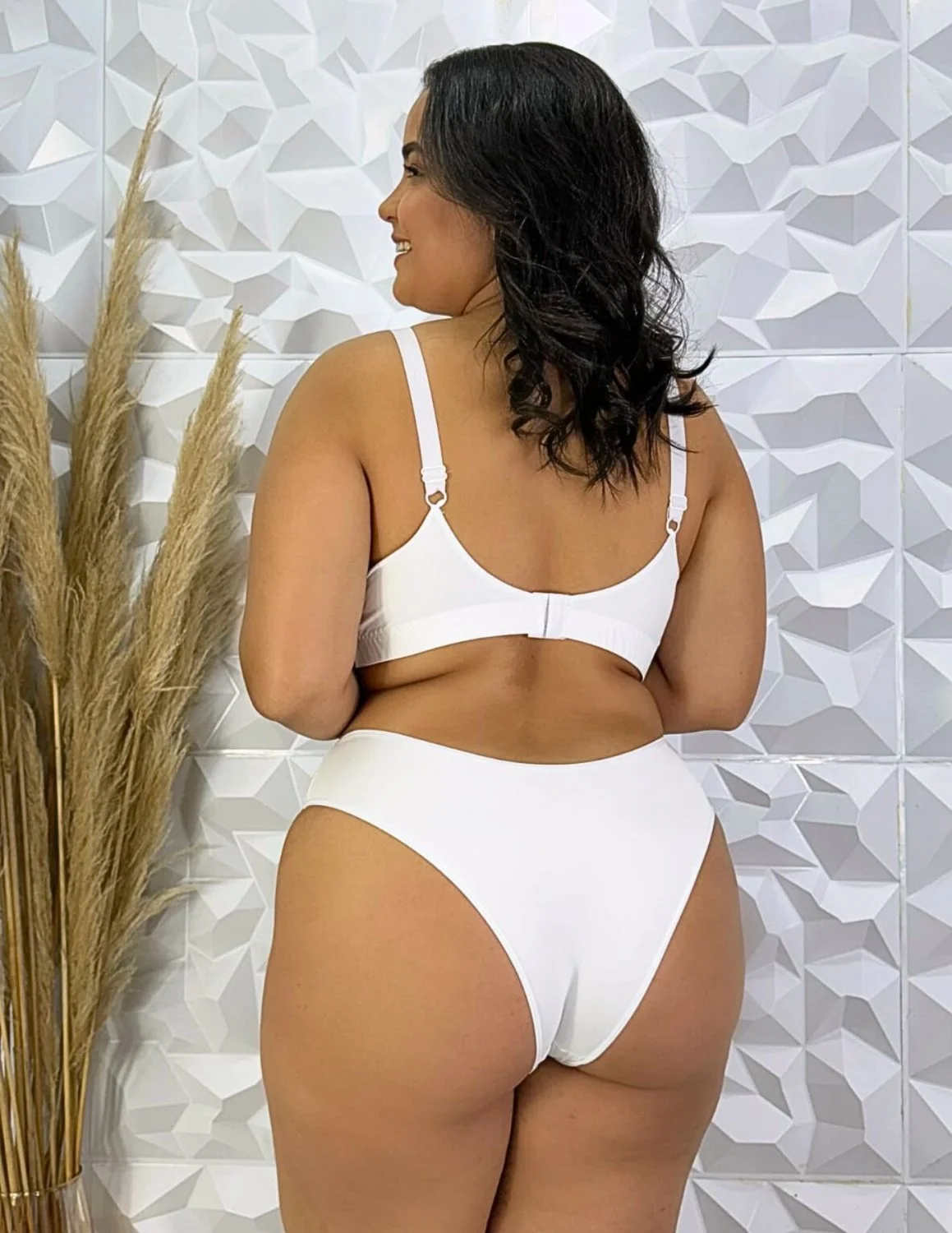 Gordinha gostosa de lingerie image 4