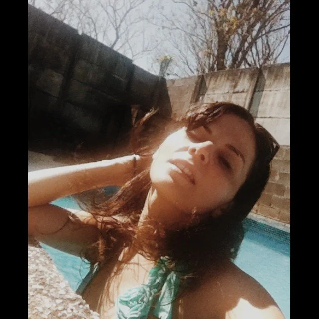 Ale Chavarria hotwife image 2