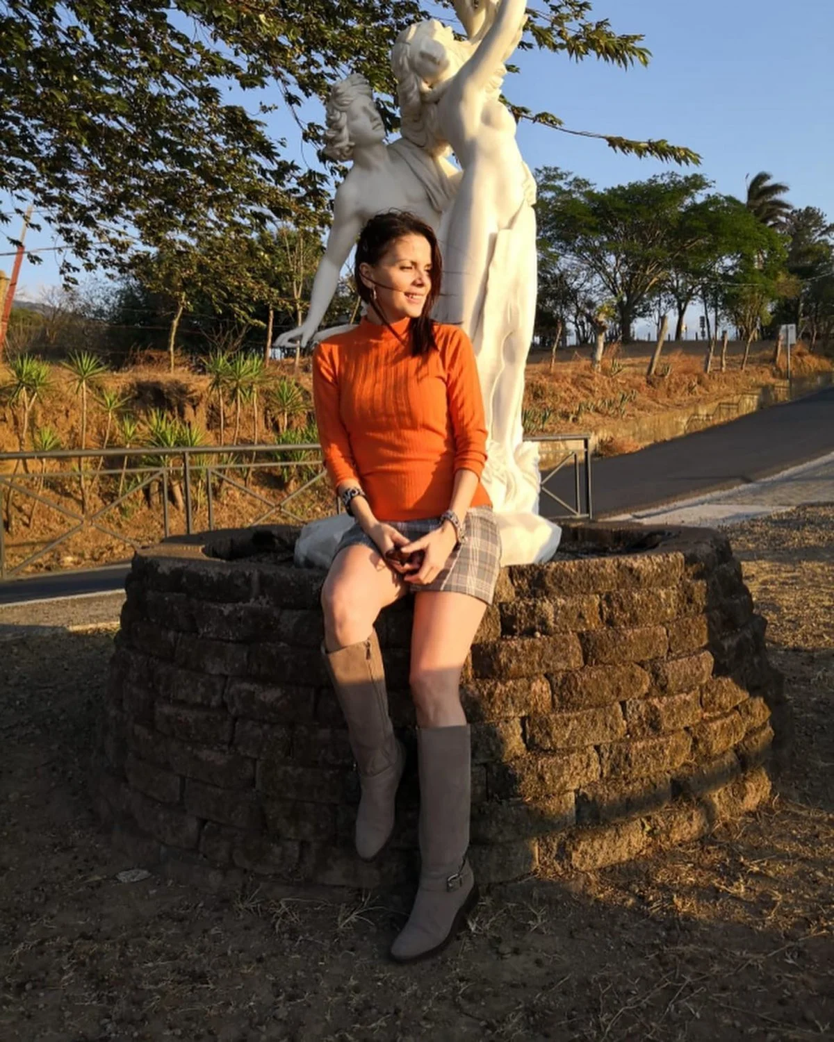 Ale Chavarria hotwife image 47