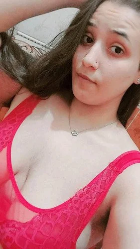 Veiled Arab girl739 image 11