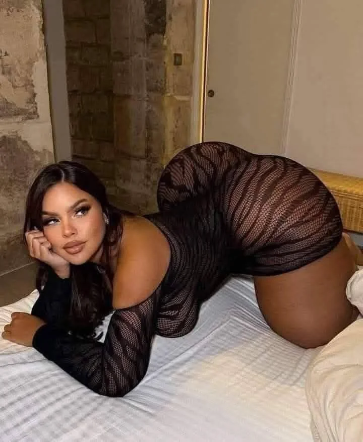 Thick IG Baddies image 4