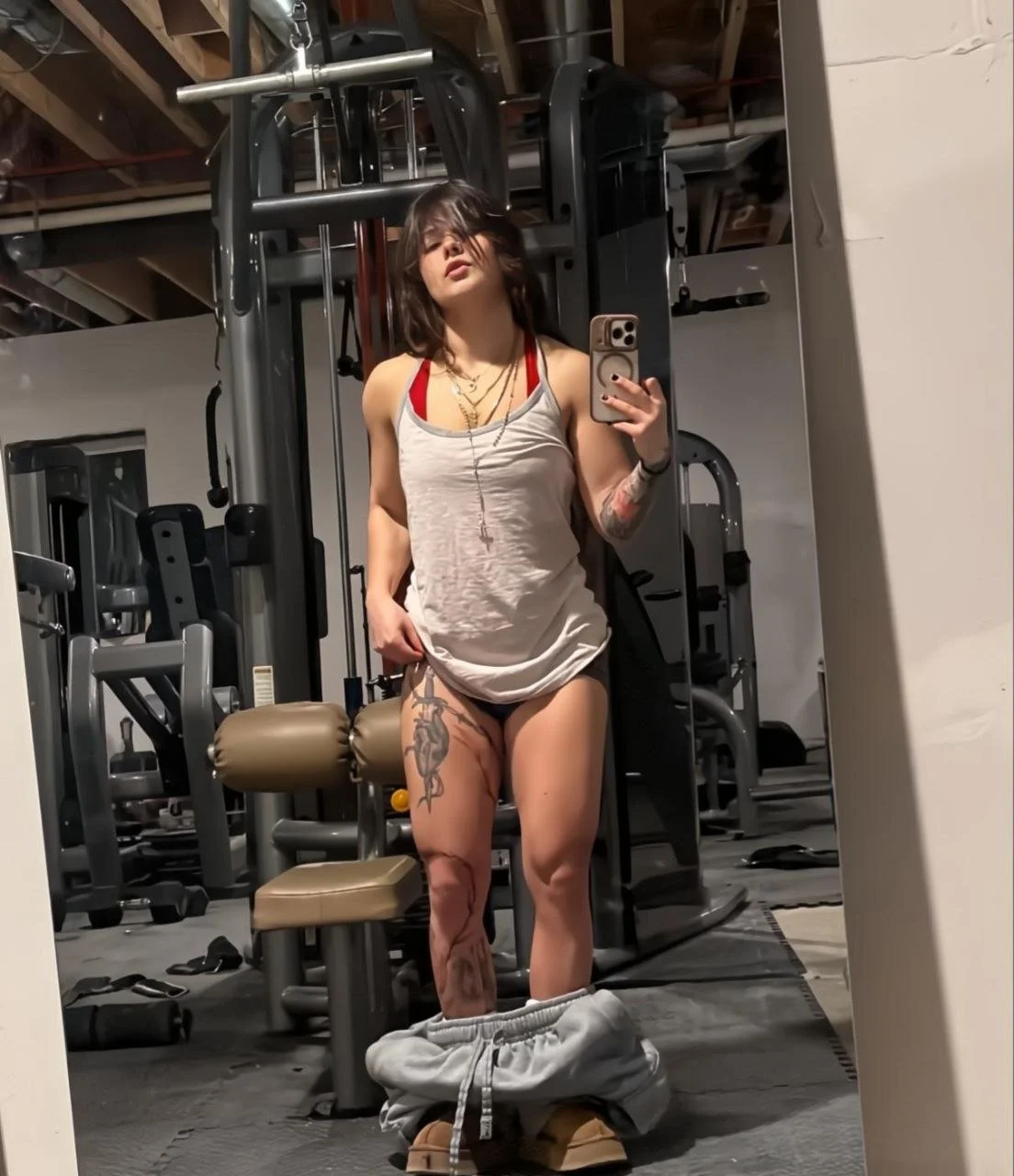 Raelee image 5