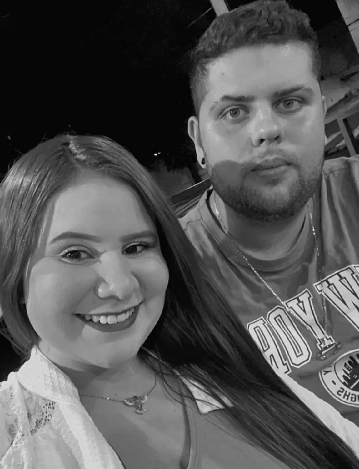 Rostinho e pezinho (perdeu celular) vazado gordo pegando a namorada gorda anal image 2