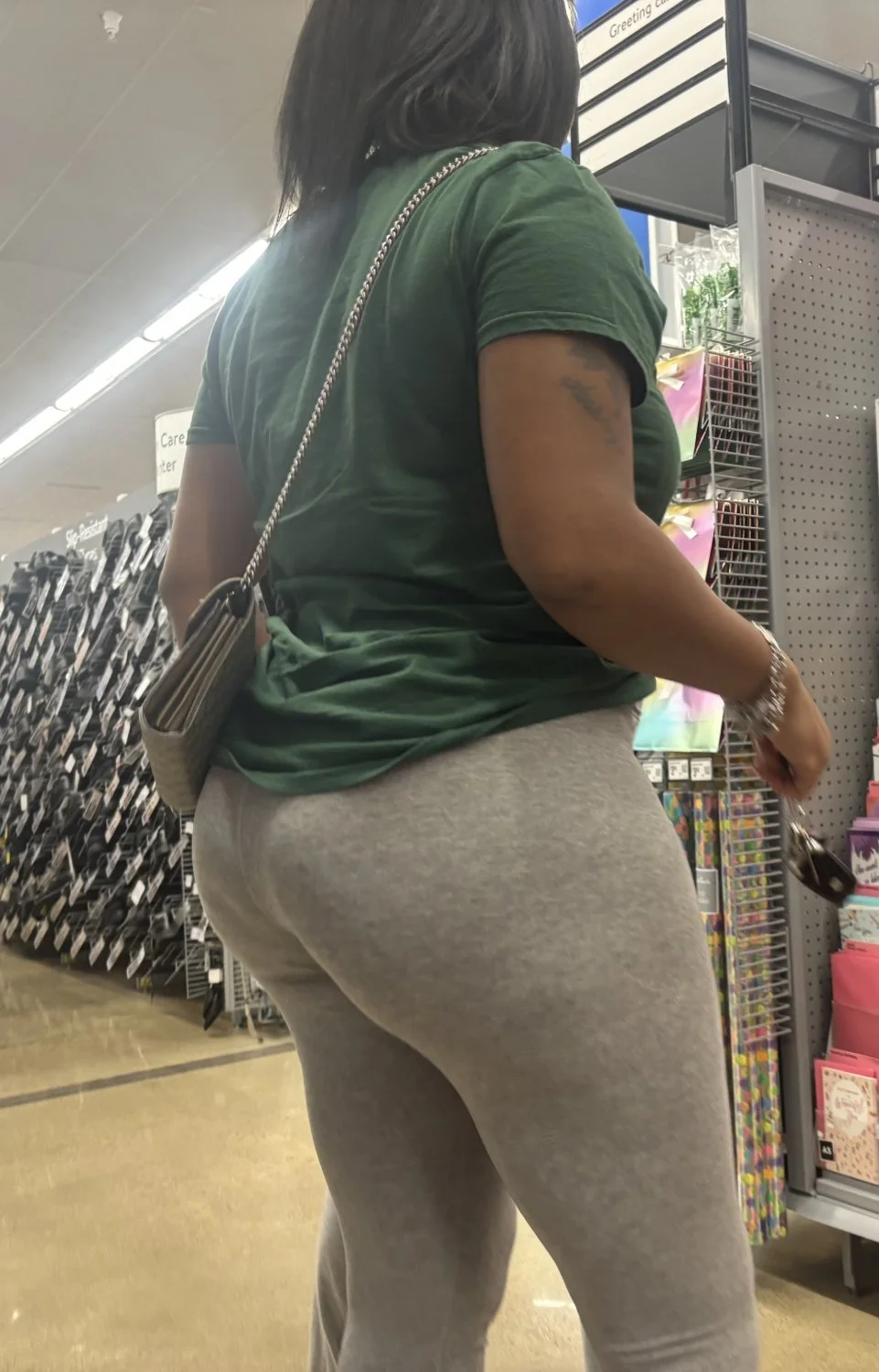 College baddies in leggings image 15