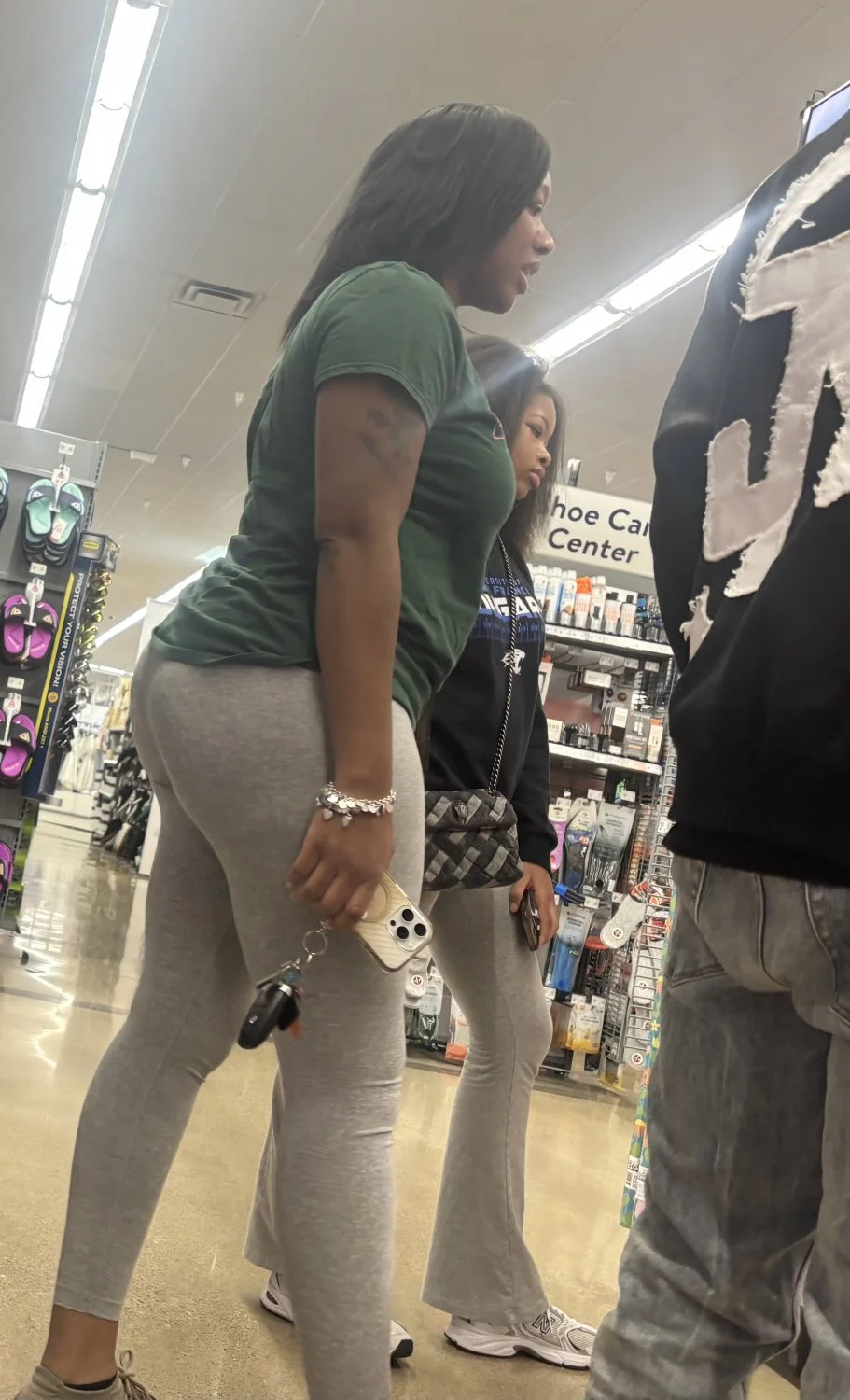 College baddies in leggings image 20