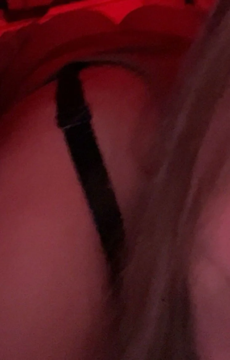 Olivia 24 image 2