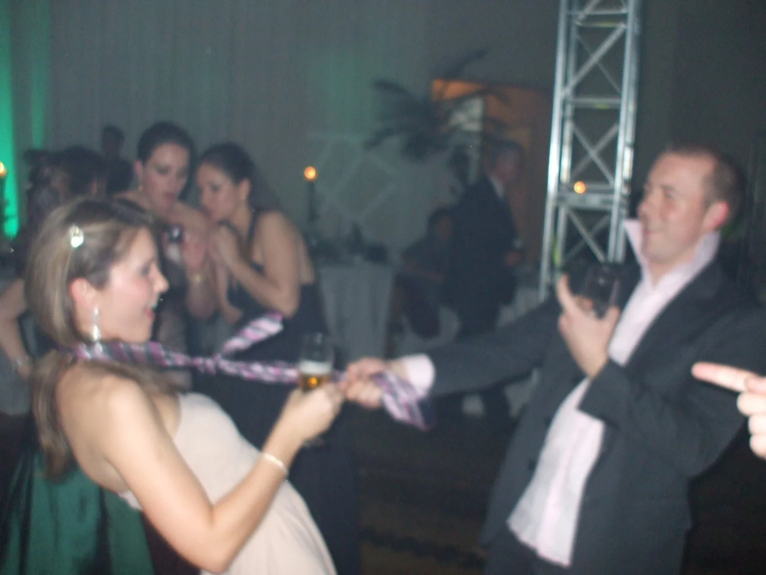 Gostosa ficou soltinha na festa e virou marmita no final image 4
