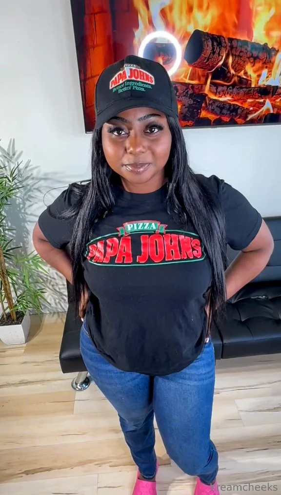 🔥 Ebony Papa John's employee fucks customer 🔥 main image