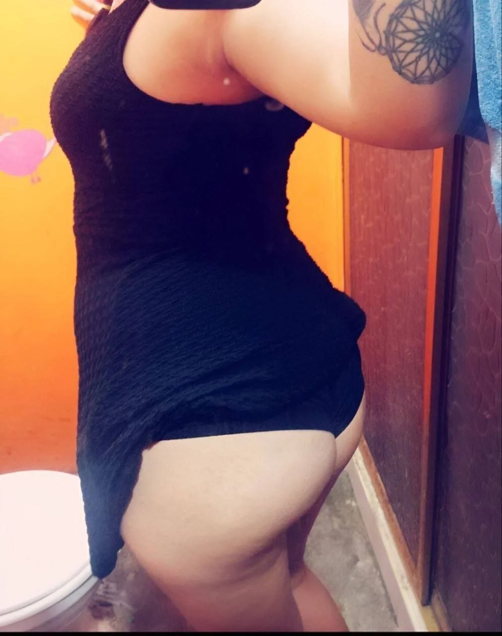 Katerina de 29 años mexicana de un rico culo y unas deliciosas tetas le gusta chupar verga image 7