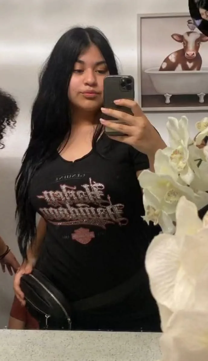 Beautiful latina image 7