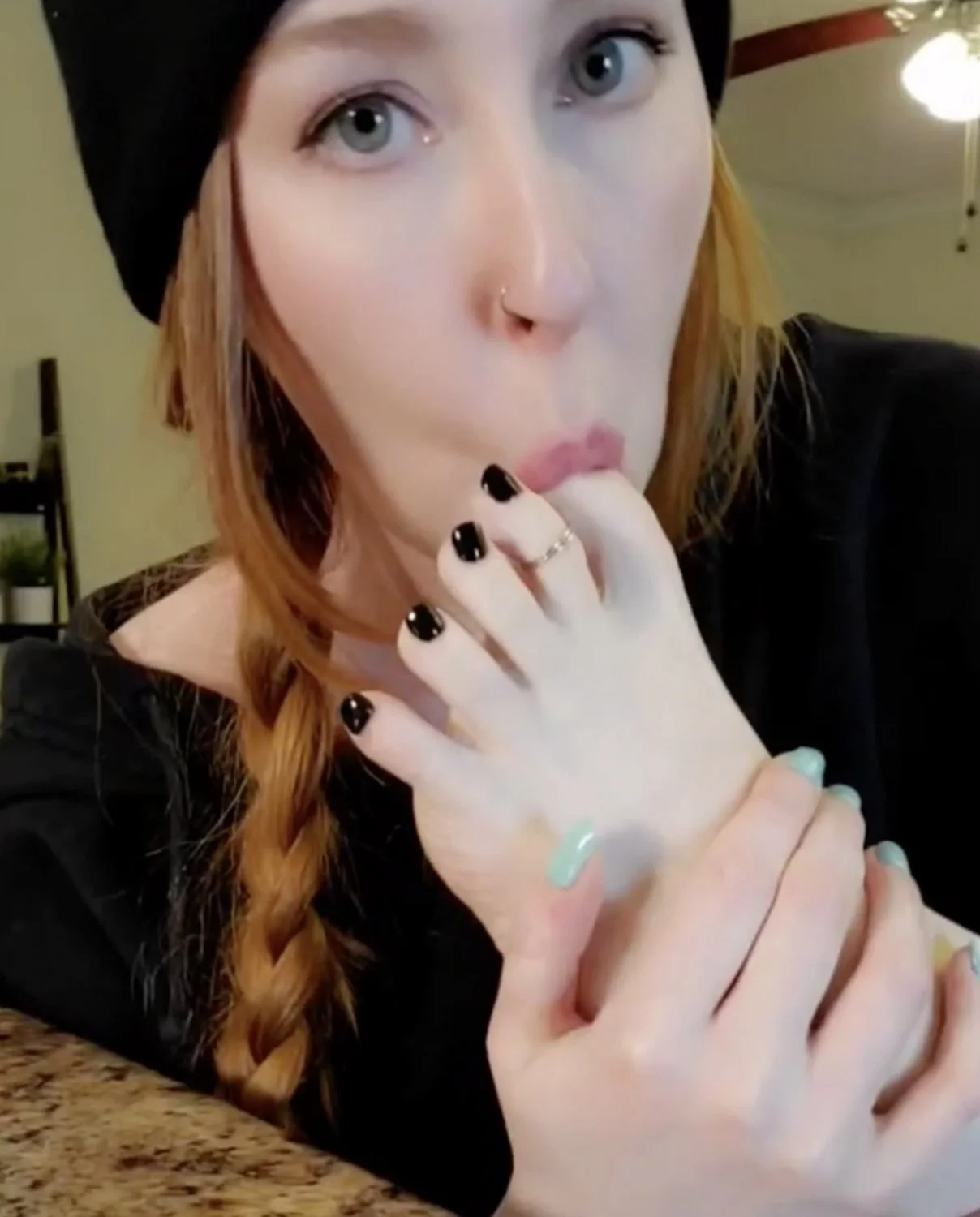 Black Toes Redhead Self Foot Worship image 2