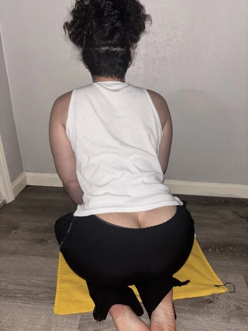 Goon To This Thicc Ass Yellowbone Stud image 3