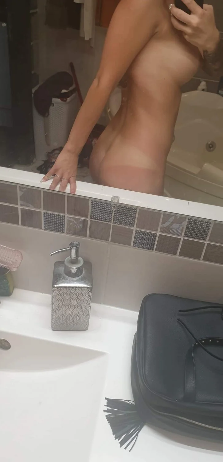 Mystery wife image 7