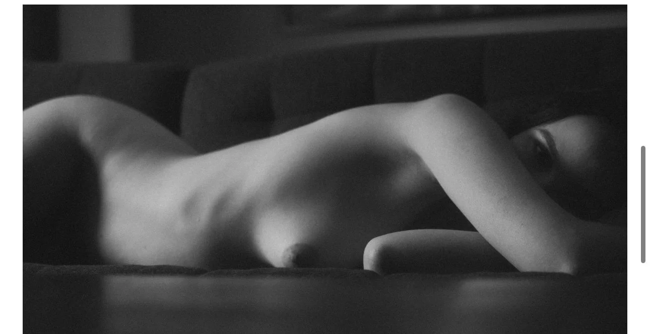 Courtney boudoir image 13