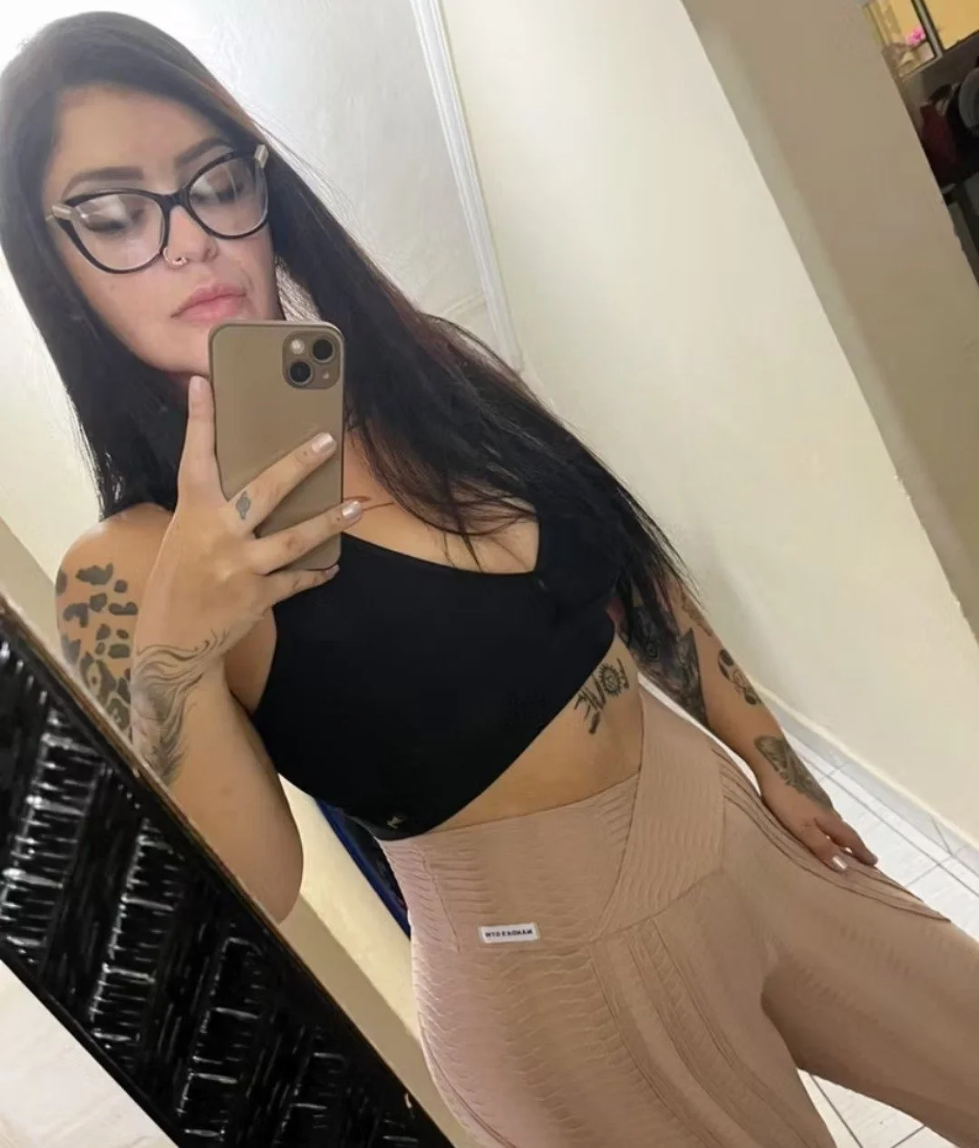Patroa peituda de academia main image