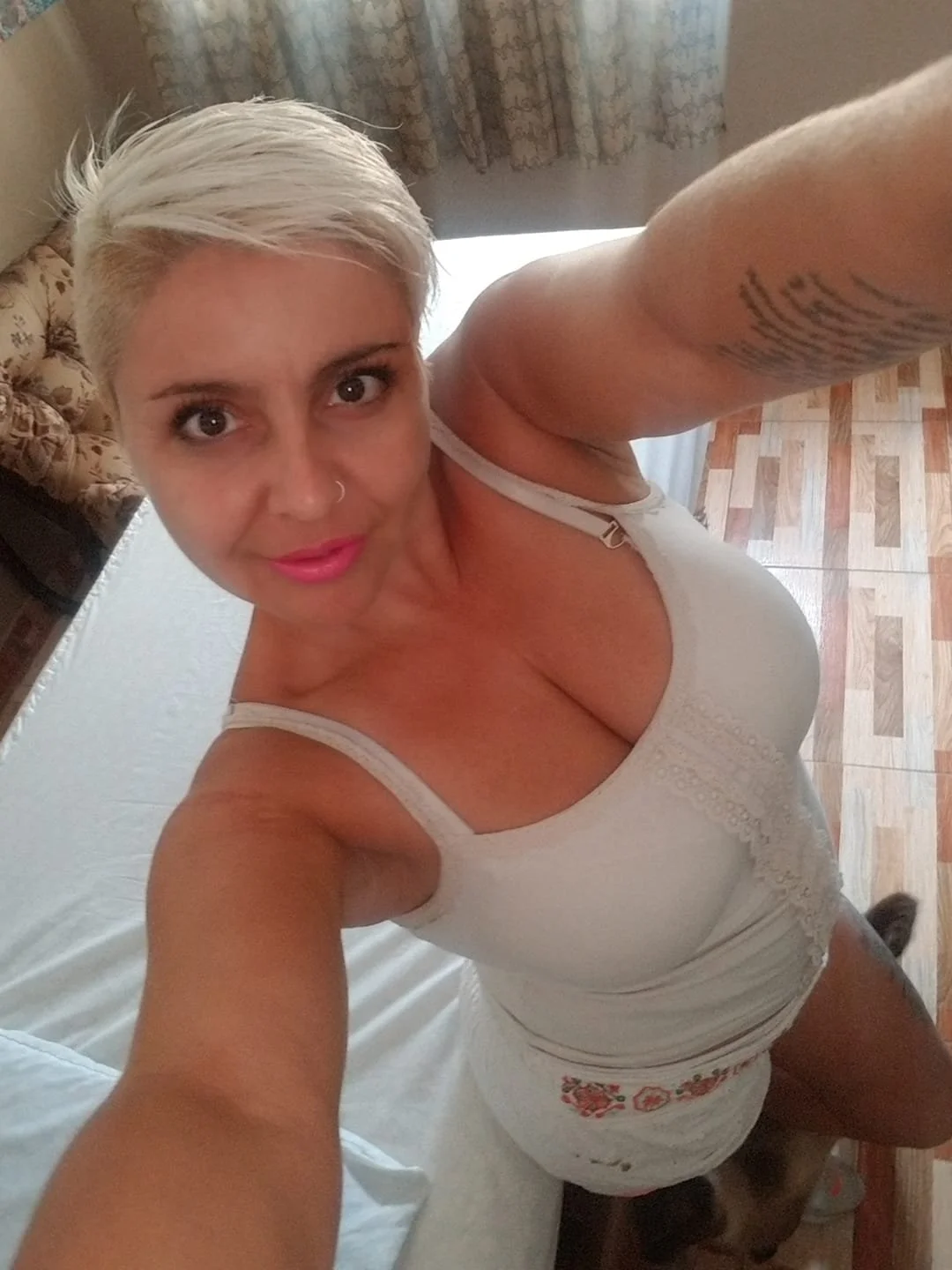 Paula image 6