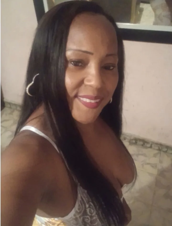 SEXY MORENA NALGONA MILF image 31