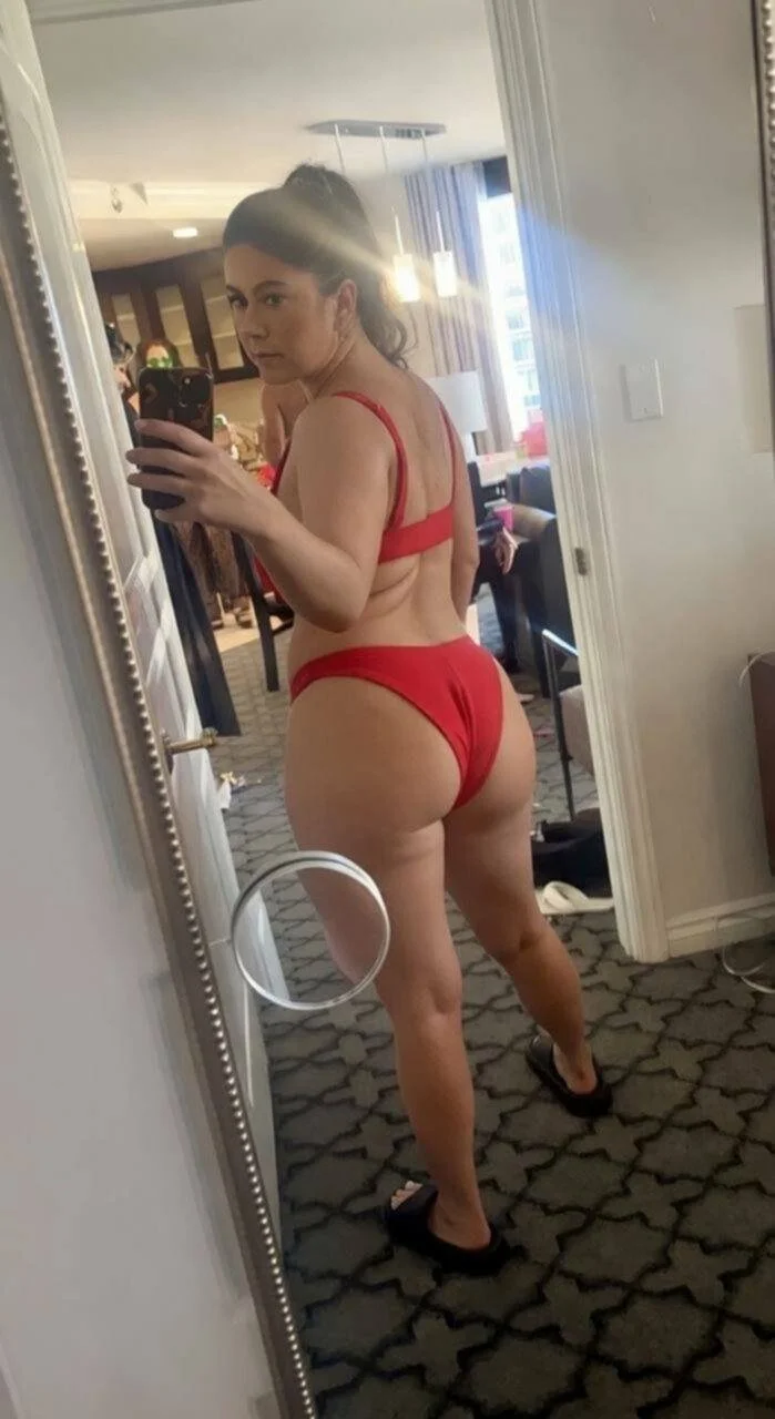 Hot slut Dani Submitted image 11