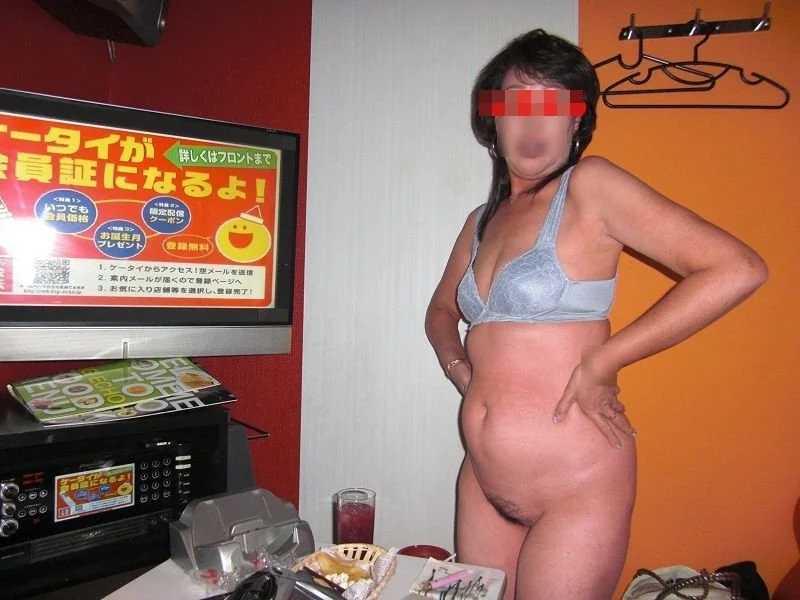 不倫大好き他人妻 image 20
