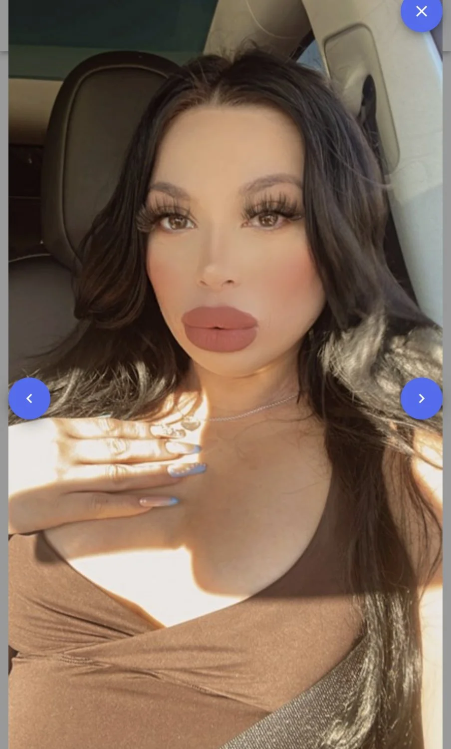 AV Whore image 7