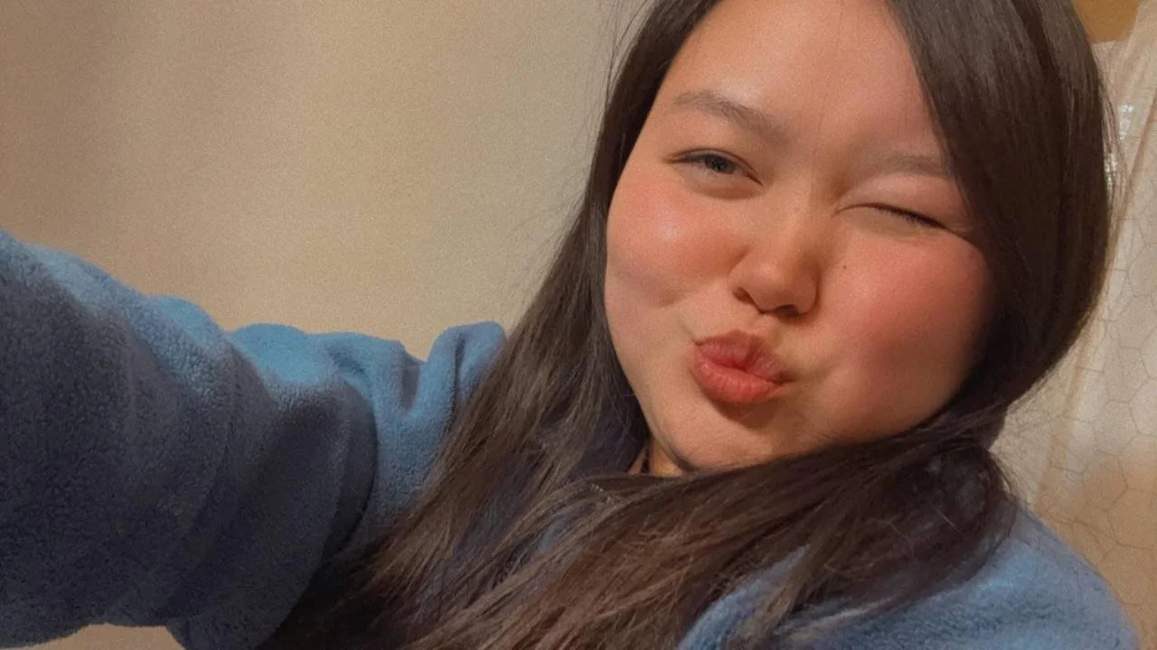 Hmong slut Rosie, hmu to trade image 2