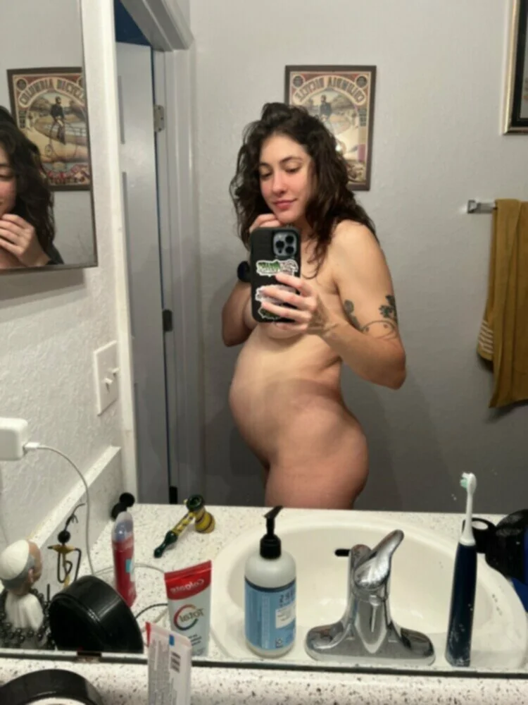 Pregant Slut Becca R image 29