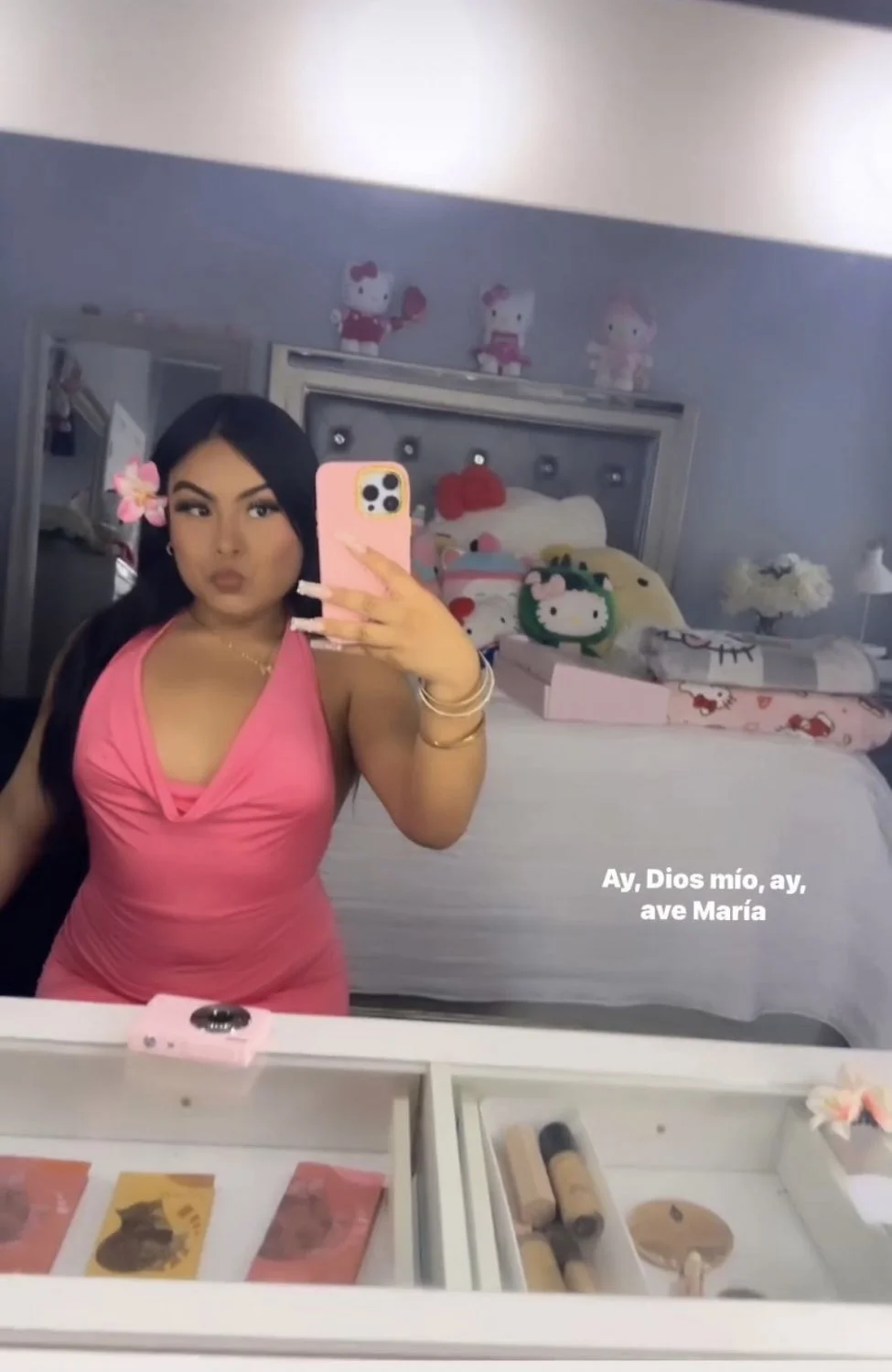 follower sent stank booty latina image 7