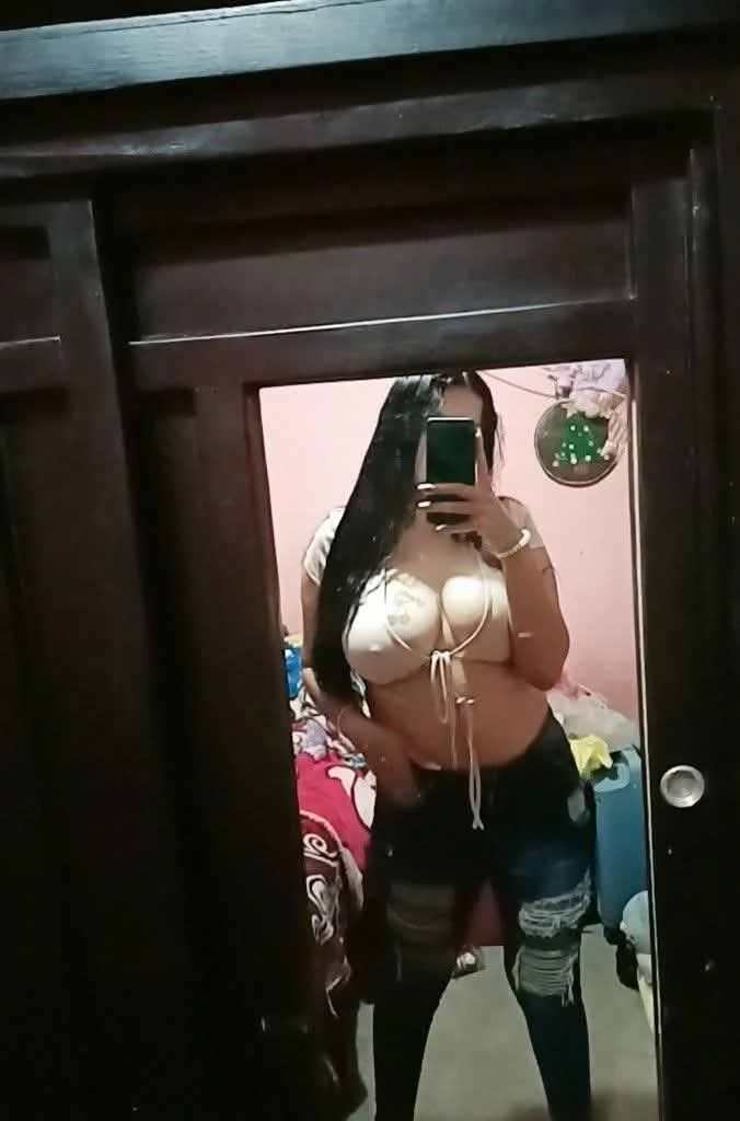 Mari flaquita chichona image 3