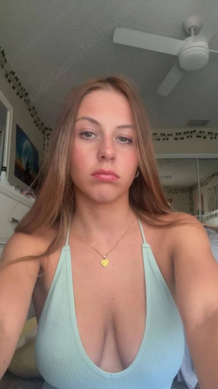 Leaked College Teen Snap Slut, DM to Buy/Trade main image