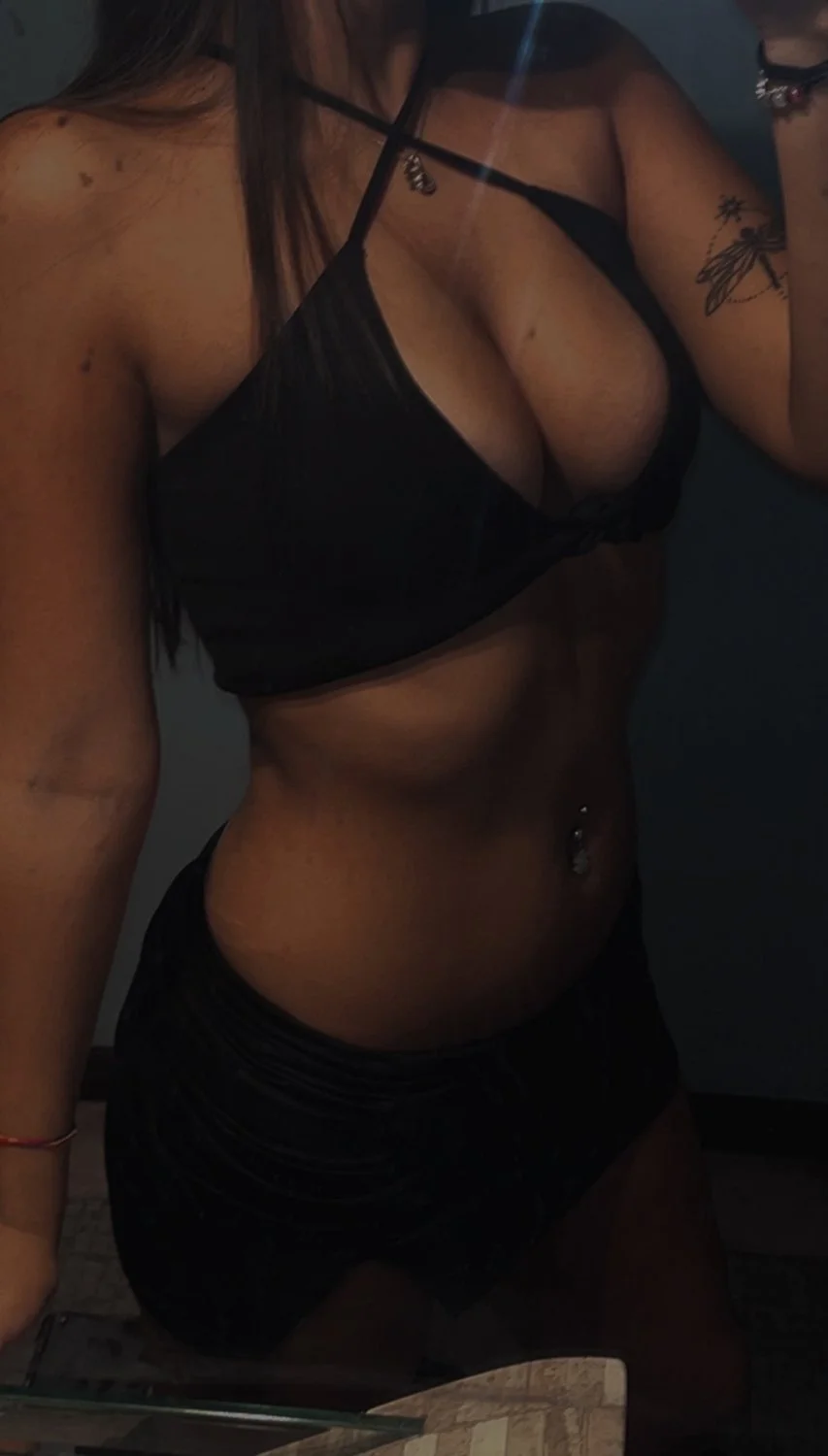 Morochita PUTITA Tetas Hermosas image 7