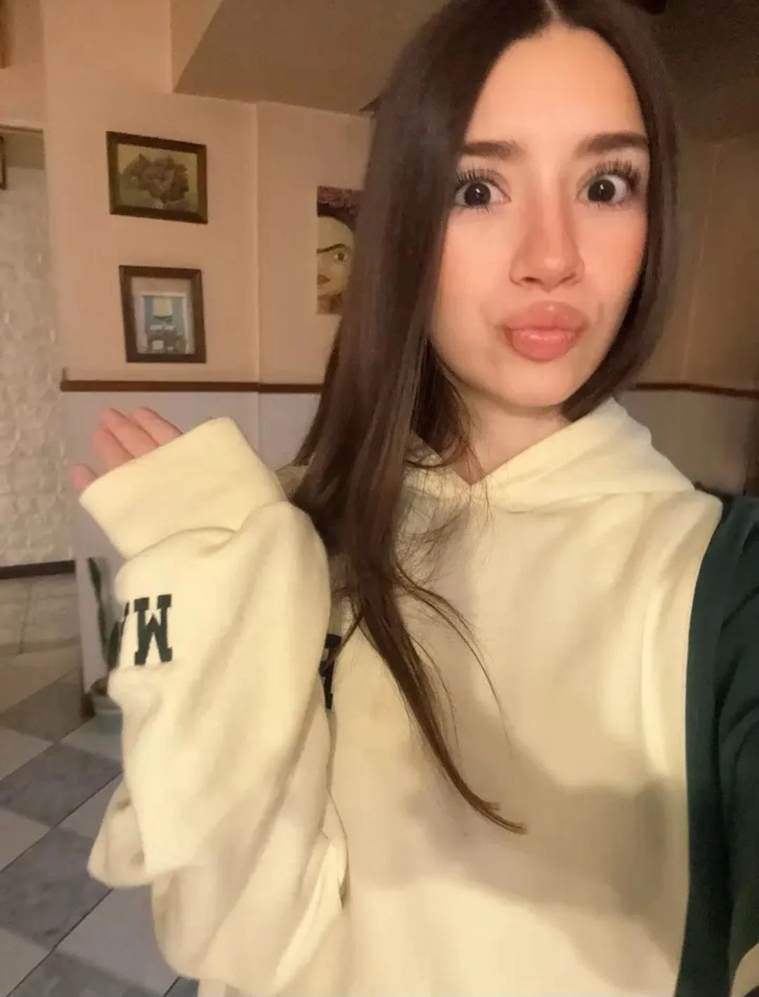 Cutie BOP #55 image 4
