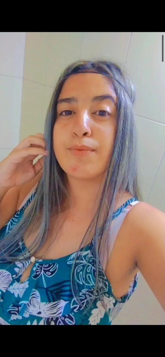 Vazou foto de novinha gostosa mostrando a buceta pro amante image 13