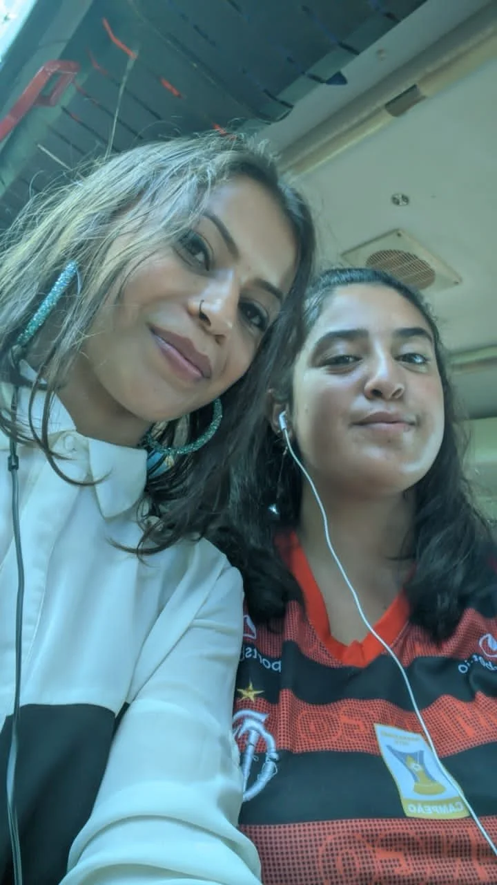 Vazou foto de novinha gostosa mostrando a buceta pro amante image 5