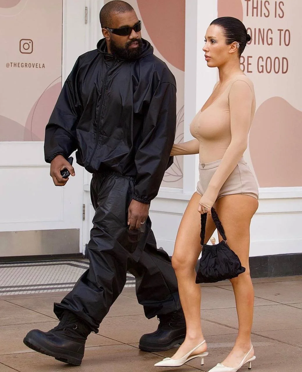 Kanye West came to the 2025 Grammys with his naked wife Bianca Censori image 26