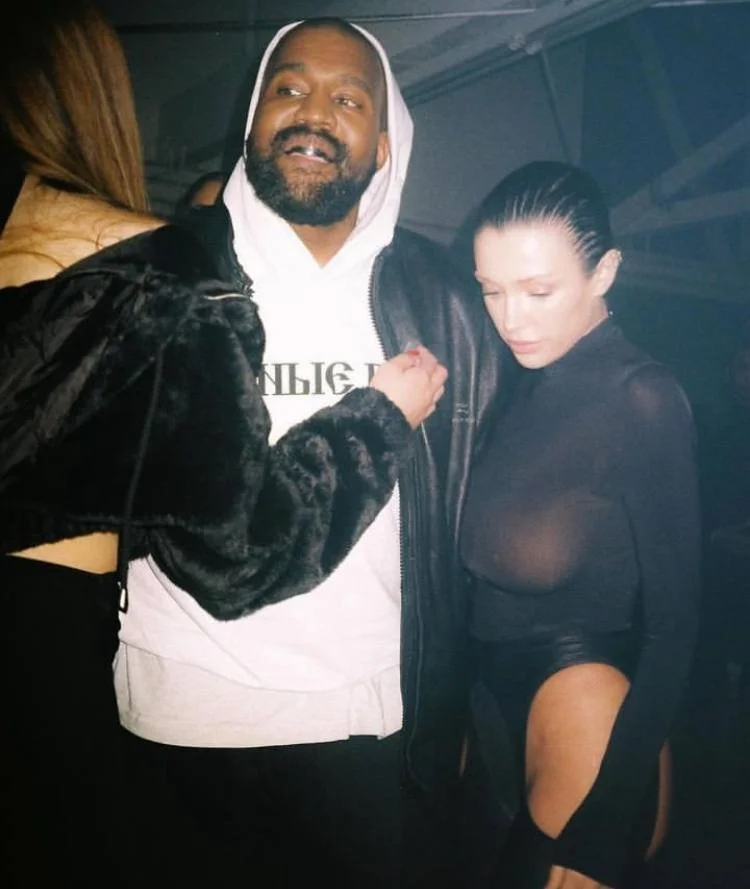 Kanye West came to the 2025 Grammys with his naked wife Bianca Censori image 30
