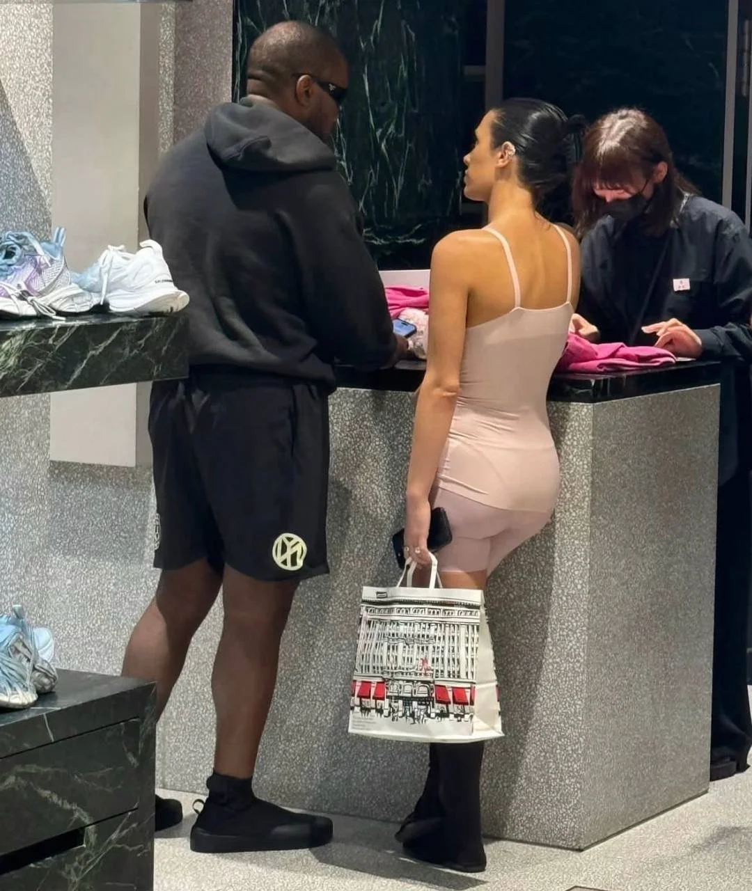 Kanye West came to the 2025 Grammys with his naked wife Bianca Censori image 50